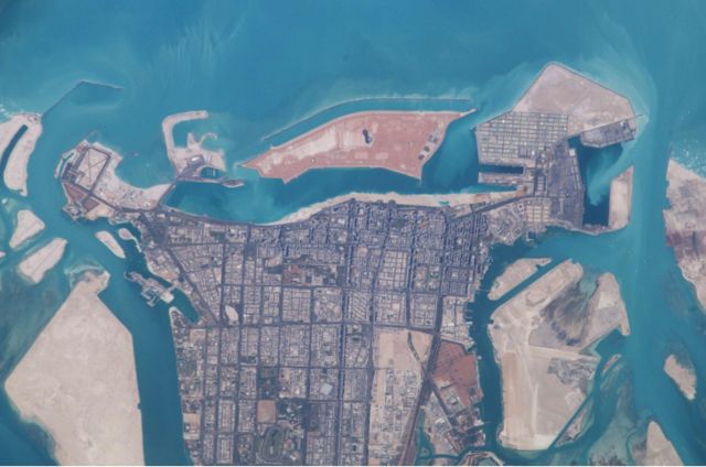 Image:Abu Dhabi from Space-ISS006-E-32079-March 2003.JPG