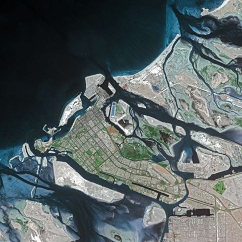 Image:Abu Dhabi SPOT 1034.jpg