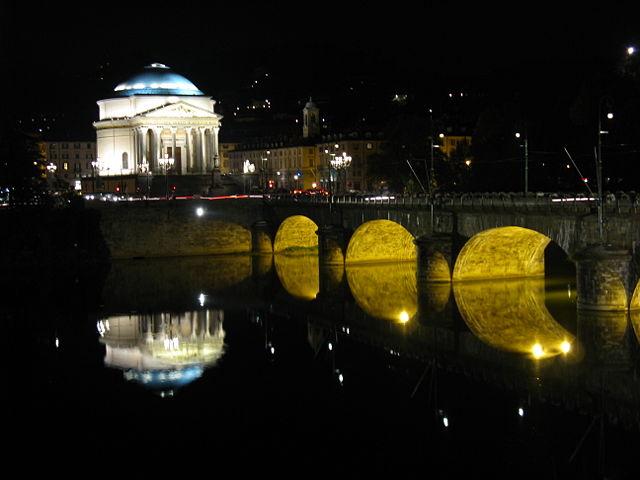 Image:Chiesa Gran Madre at Night.jpg