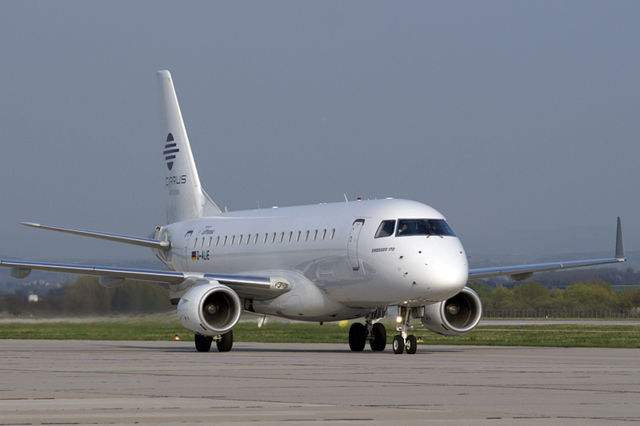 Image:Cirrus Airlines E170 D-ALIE.jpg