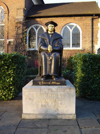 Statue of Thomas More in front of Chelsea Old Church, Cheyne Walk, London.