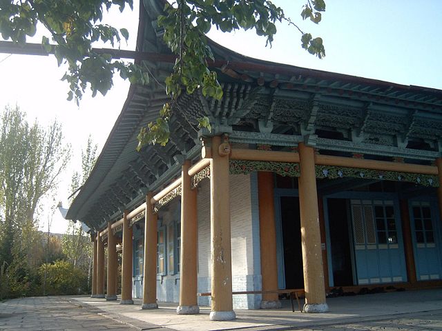 Image:Karakol-Dungan-Mosque-Exterior-1.jpg