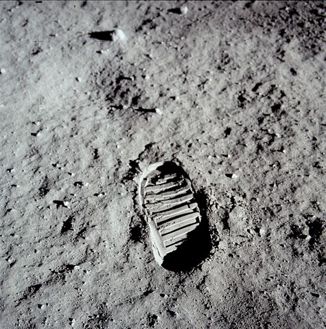 Image:Apollo 11 bootprint.jpg