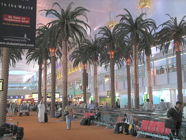 Image:Dubai International airport interior.jpg