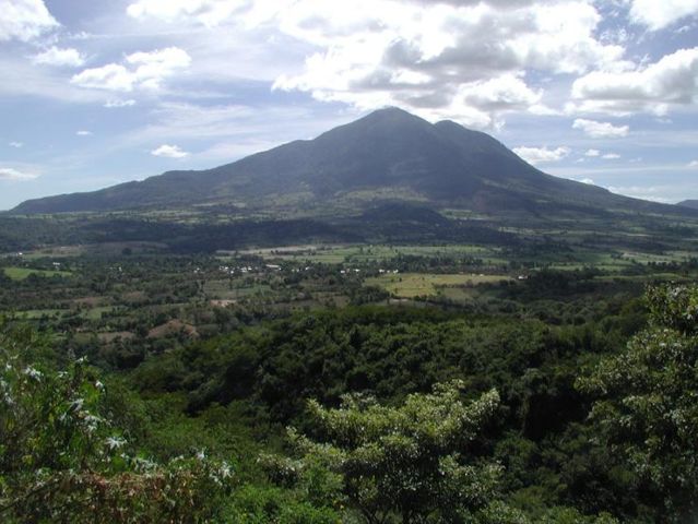 Image:Sanvicentevolcanojiboavalley.jpg