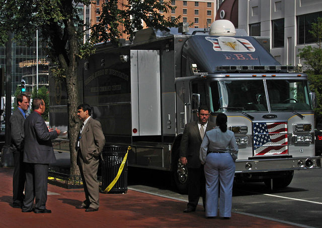 Image:Fbi mobile command center.jpg