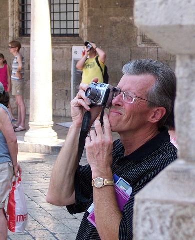 Image:Tourists-2-x.jpg