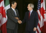 Former President Vicente Fox and U.S. President George Bush at the signature of the Security and Prosperity Partnership of North America.