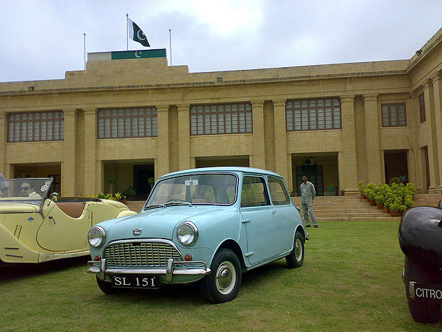 Image:Austin mini850mk1 governorhouse.jpg