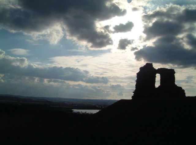 Image:SandalCastle pugneys emley.JPG