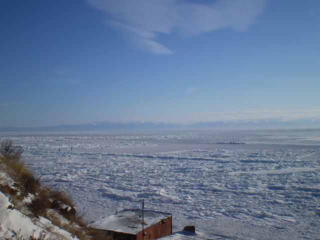 Image:Lakebaikalwinter.jpg