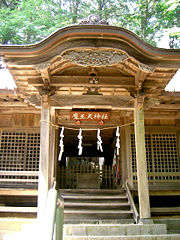Shinto shrine in Fujiyoshida