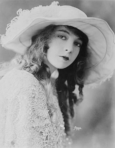 Image:Lillian Gish-edit1.jpg