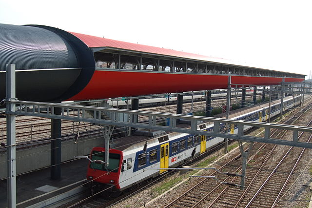 Image:Train Station Geneva 2006 808.JPG