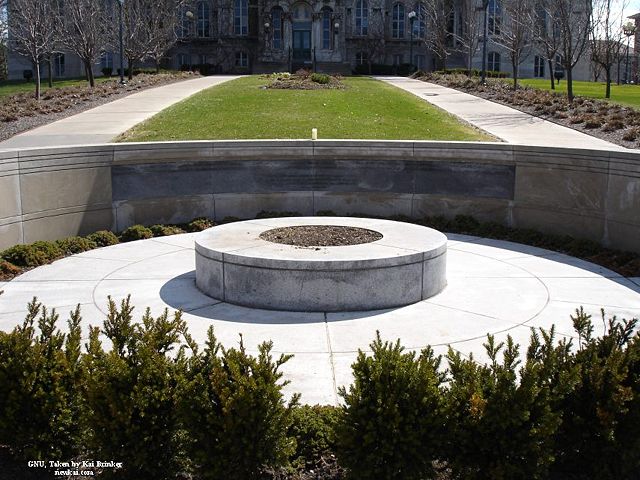 Image:Syracuse University Flight 103 Memorial.jpg