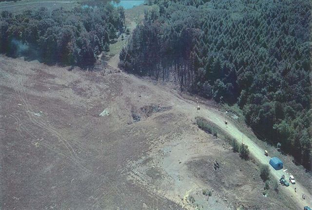 Image:UA93 crash site noborder.jpg