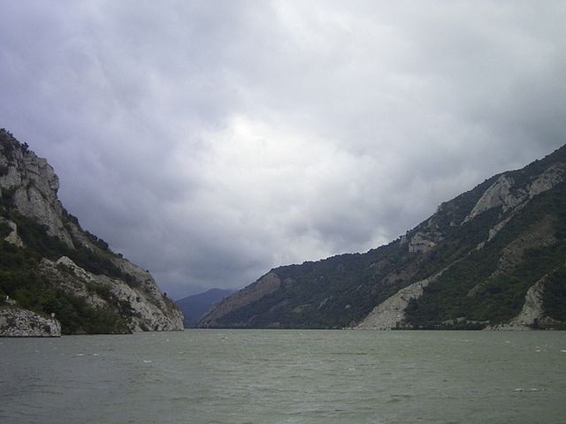 Image:Iron Gate Danube.jpg