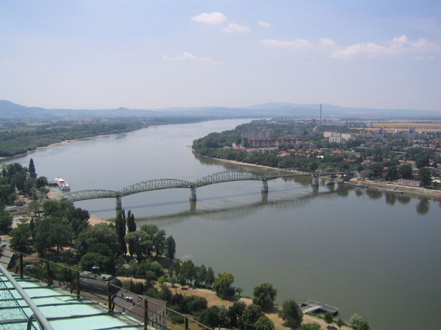 Image:MariaValeriaBridge.jpg