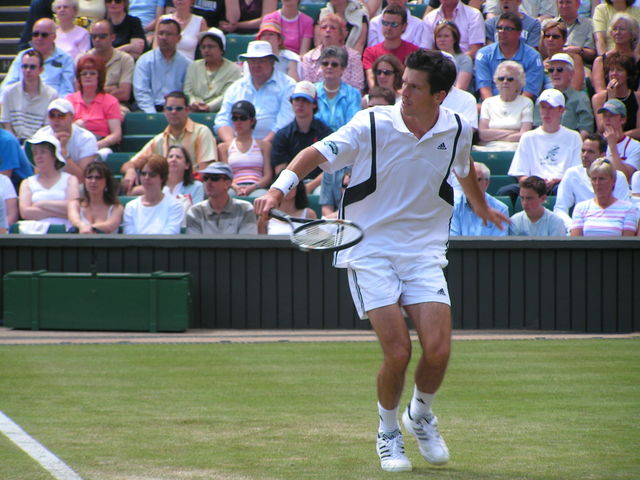 Image:Tim Henman backhand volley Wimbledon 2004.jpg