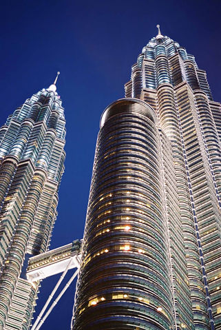 Image:Torres Petronas Mayo 2004.jpg