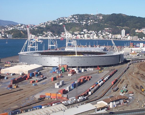 Image:Westpac Trust stadium viewed from Wadestown.jpg