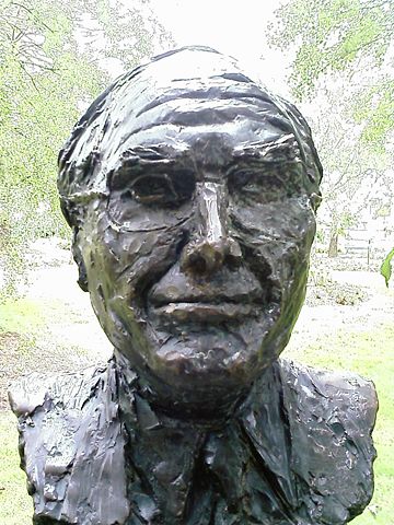 Image:John Howard bust.jpg