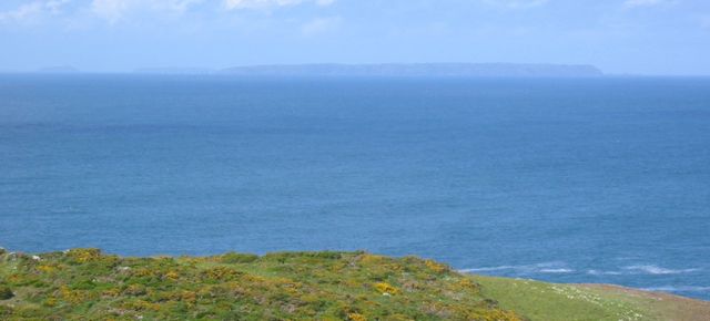 Image:Jethou Herm Sark viewed from Jersey.jpg