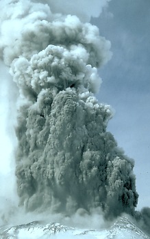Phreatic eruption at the summit of Mount St. Helens, Washington in the spring of 1980.