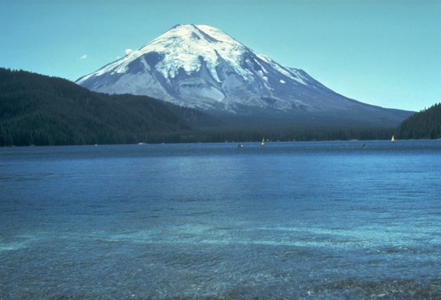 Image:St Helens before 1980 eruption.jpg