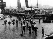 Unloading mail by hand from the Sir Francis Drake at Millbay Docks, March 1926