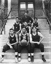 Native American basketball team in 1909.