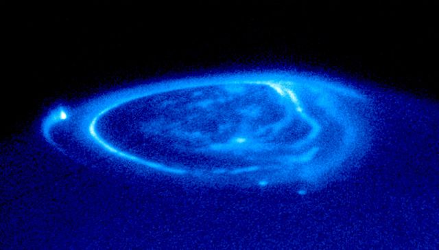 Image:Satellite Footprints Seen in Jupiter Aurora.jpg