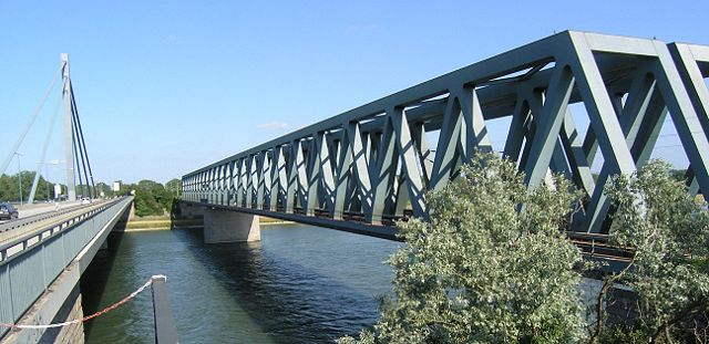 Image:BrueckeMaxau.jpg