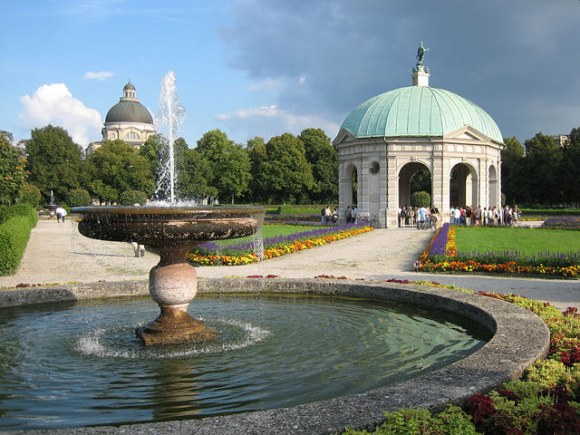 Image:München Hofgartentempel.jpg