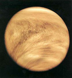 Cloud structure in Venus's atmosphere, revealed by ultraviolet observations