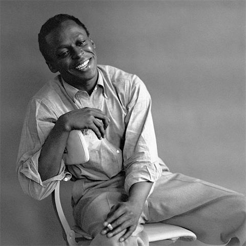 Image:Miles Davis by Palumbo.jpg