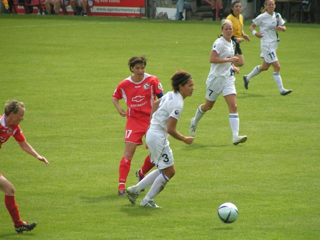 Image:UEFA-Women's Cup Final 2005 at Potsdam 1.jpg