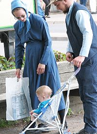 Amish family at Niagara Falls in traditional dress