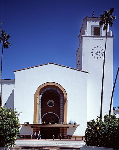 Image:Highsmithunionstationfacadeclocktower.jpg