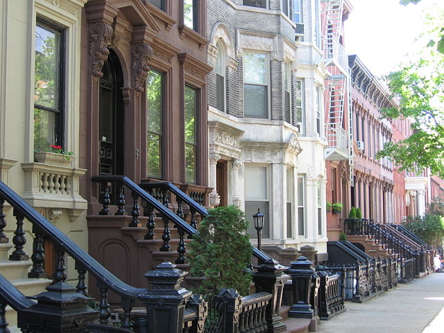 Image:Greenpoint Houses.JPG