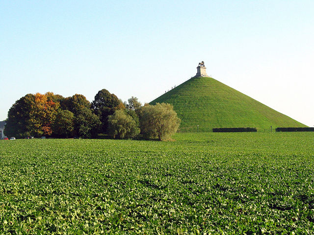 Image:Waterloo Butte du Lion JPG1.jpg