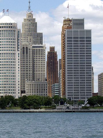 Image:DavidStottsitsamongDetroittowers.jpg