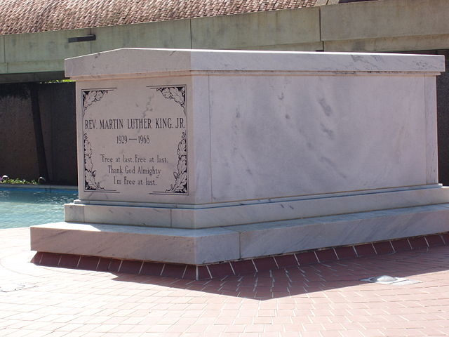 Image:MLK tomb.JPG