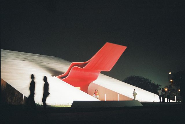 Image:Ibirapuera Auditorium.jpg