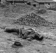 Death in war: a soldier's corpse sprawled out in Petersburg, Virginia, 1865, during the American Civil War