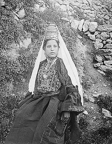 Image:Bethlehem woman edited.jpg