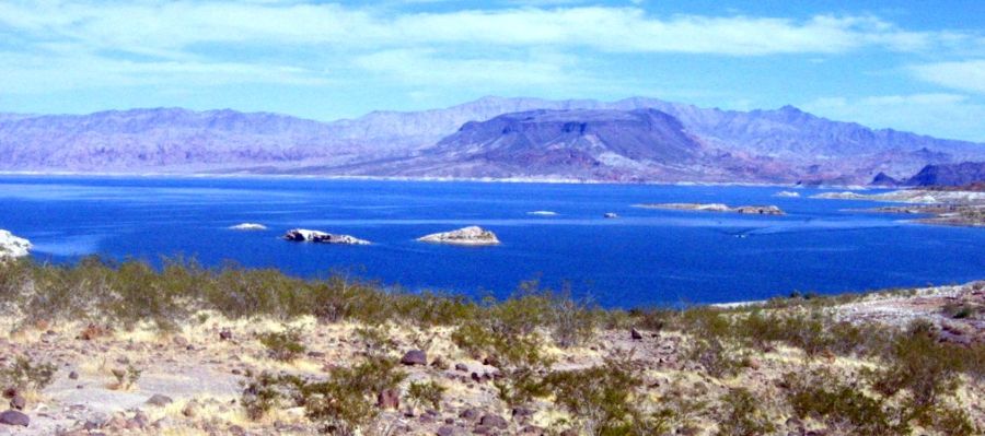 Large view Lake Mead-- May 2, 2006