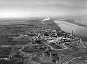 Nuclear reactors at the Hanford site along the river