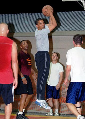 Image:BarackObama-Basketball.JPEG