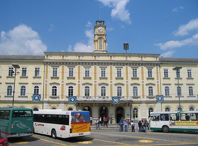 Image:ZelezniskaPostaja-Ljubljana.JPG